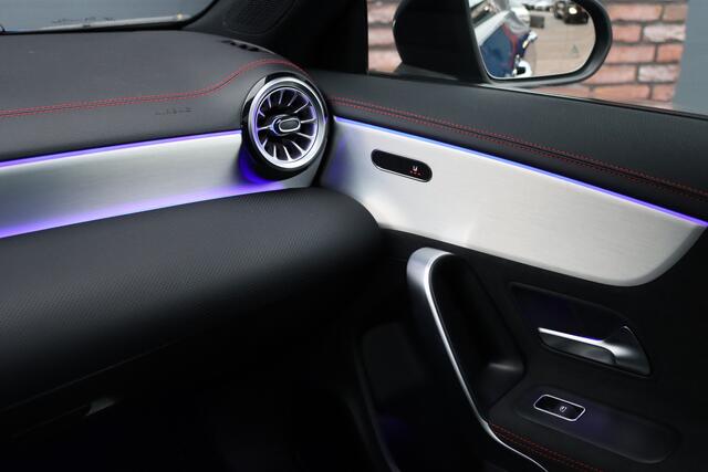 Mercedes-Benz CLA-KLASSE Shooting Brake 250 e Star Edition AMG Line | Facelift | Panoramadak | Camera | Advanced Sound System | Keyless Go | Multibeam LED | Augemented Reality |