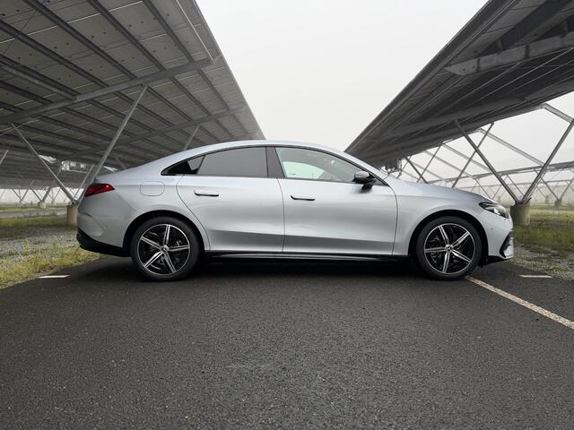 Mercedes-Benz CLA-KLASSE 250+ Launch Edition 85 kWh | Night | Panoramadak | Stoelverwarming | DISTRONIC | Achteruitrijcamera | Dodehoekassistent | Trekhaak |