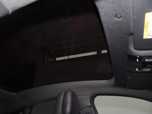 Mercedes-Benz CLA-KLASSE 250+ Launch Edition 85 kWh | Night | | Trekhaak | Panoramadak | Stoelverwarming | DISTRONIC | Achteruitrijcamera | Dodehoekassistent |