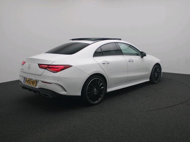 Mercedes-Benz CLA-KLASSE 180 AMG Line AMG Line | Night Pakket | Panorama Schuif-Kanteldak | Sfeerverlichting | 19 Inch AMG velgen | Distronic | Parkeerpakket met 360°-camera. Inclusief 24 maanden Mercedes-Benz Certified garantie voor Europa.