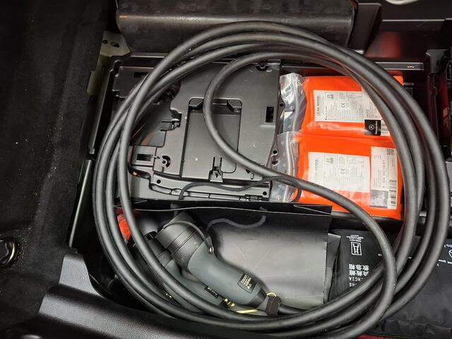 Mercedes-Benz CLA-KLASSE Shooting Brake 250 e Luxury Line 1e-Eig. & Dealer-Onderh. BOVAG-Garantie. NL-Auto.