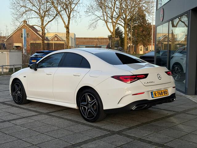 Mercedes-Benz CLA-KLASSE 250e Aut. Business Sol. AMG | Navi | Camera | Sfeer Verlichting |