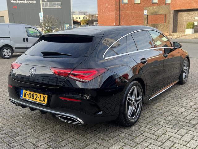 Mercedes-Benz CLA-KLASSE Shooting Brake 220 Automaat 190 pk AMG Line Navigatie Trekhaak Carplay Widescreen Sportstoelen Camera Sfeerverlichting Sportstuur Extra Getint Glas NL Auto
