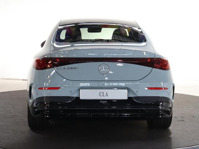 Mercedes-Benz CLA-KLASSE 250+ Launch Edition 85 kWh | Night | Panoramadak | Stoelverwarming | DISTRONIC | Achteruitrijcamera | Dodehoekassistent |