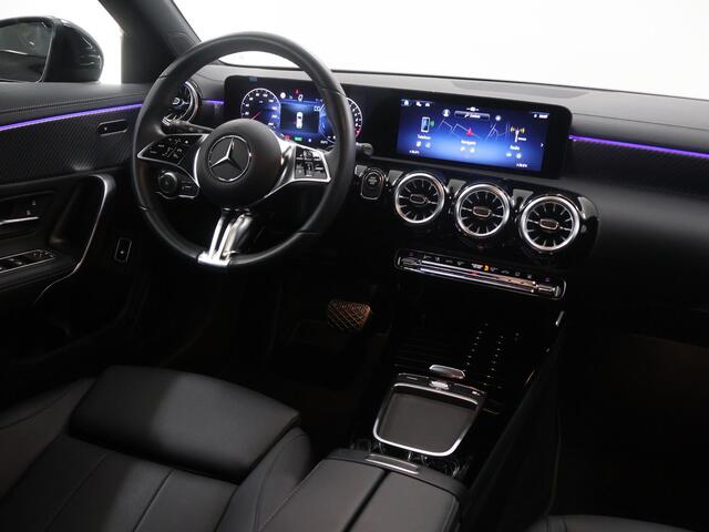 Mercedes-Benz CLA-KLASSE Shooting Brake 250 e Star Edition Luxury Line | Achteruitrijcamera | Multibeam | Stoelverwarming | Widescreen |