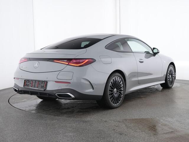 Mercedes-Benz CLE Coupé 300 e AMG Plug-In Hybride AMG Line Premium | Panorama Schuif-Kantedak | Trekhaak | Rijassistentiepakket plus | Night Pakket . Inclusief 24 maanden Mercedes-Benz Certified garantie voor Europa.