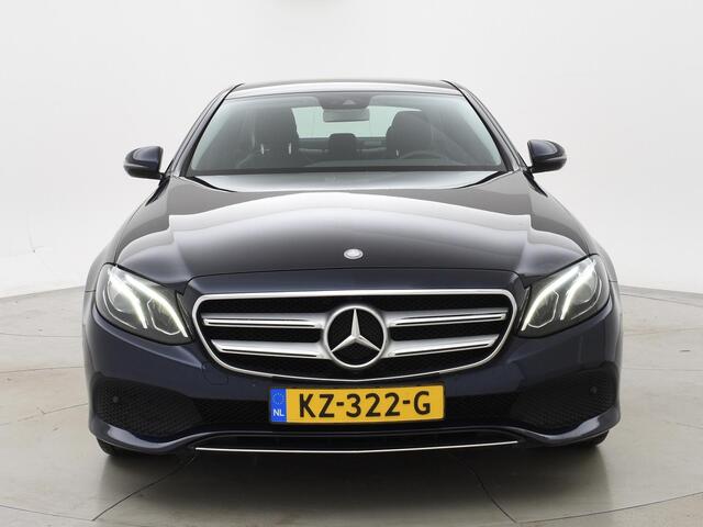 Mercedes-Benz E-KLASSE 350e PLUG-IN HYBRID SEDAN AUT9 + 20 INCH | SFEERVERLICHTING | LUCHTVERING | CARPLAY | CAMERA | LED