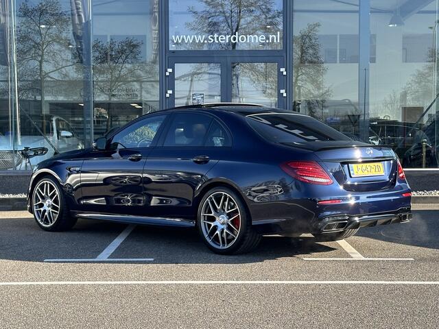 Mercedes-Benz E-KLASSE AMG 63 S 4MATIC Premium Plus V8 l Panorama dak l Luchtvering l Head-up l Massage l Distronic l 360 camera l Burmester l Bruin lederen stoelen l Carbon interieur l IWC klok l Track pack l Stoelverwarming/ventilatie l Memory stoelen l