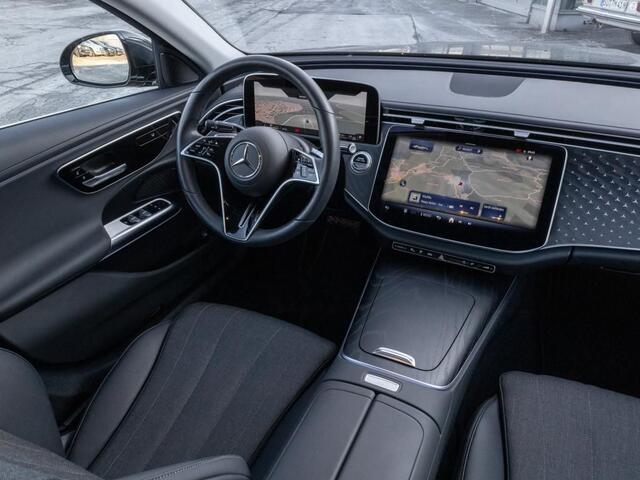 Mercedes-Benz E-KLASSE 300 e Avantgarde Distronic 19 Inch Stoelverwarming Stuurverwarming