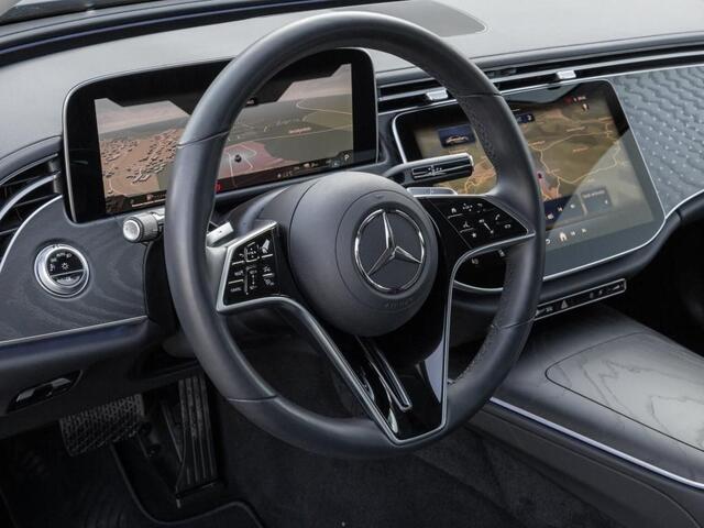 Mercedes-Benz E-KLASSE 300 e Avantgarde Distronic 19 Inch Stoelverwarming Stuurverwarming