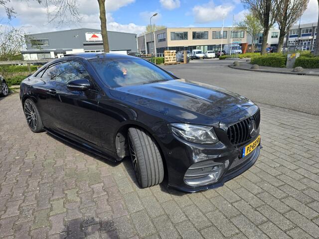 Mercedes-Benz E-KLASSE 220 D AMG UITVOERING