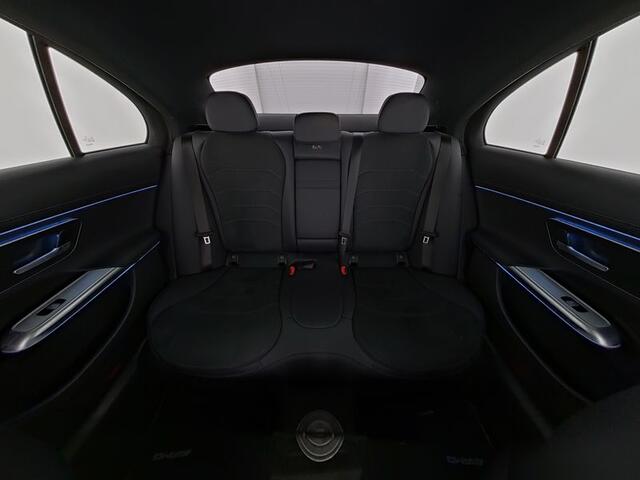 Mercedes-Benz E-KLASSE 300 e AMG Plug-In Hybride | AMG Line Advanced Plus | Stuur en Stoelverwarming | Memory Voorstoelen | Dodehoek Assist | 360° camera | Inclusief 24 maanden MB Certified garantie voor Europa.