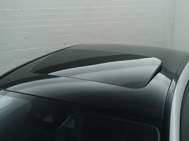 Mercedes-Benz E-KLASSE 200 d AMG Night Edition Aut- Schuifdak, Sfeerverlichting, 360 Camera, Xenon Led, Carplay, Lane Assist