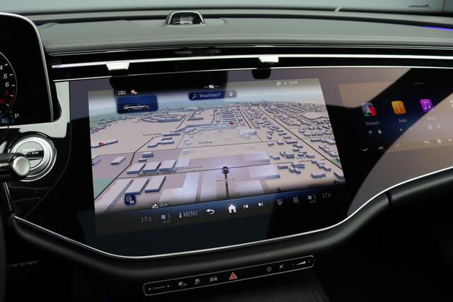 Mercedes-Benz E-KLASSE 300 e AMG Line Aut9 | MBUX Hyperscreen | Distronic+ | Burmester | Panoramadak | Memory | 3D-Display | Trekhaak | Digital Light | HUD | Surround Camera |