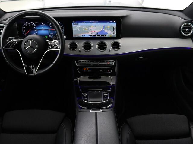 Mercedes-Benz E-KLASSE 300de Avantgarde | Schuifdak | Stoelverwarming | Carplay | Sfeerverlichting | Trekhaak | 360 camera | Navigatie | Full LED