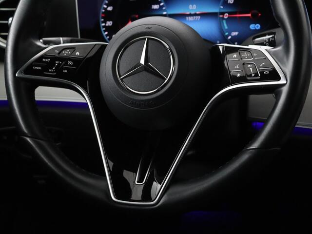 Mercedes-Benz E-KLASSE 300de Avantgarde | Schuifdak | Stoelverwarming | Carplay | Sfeerverlichting | Trekhaak | 360 camera | Navigatie | Full LED