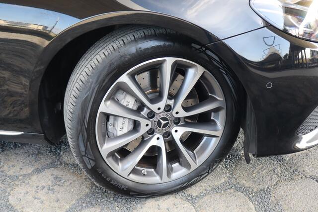 Mercedes-Benz E-KLASSE 400 4M. Prem. Plus | 7 Zitplaatsen | Trekhaak | Stoel verwarming