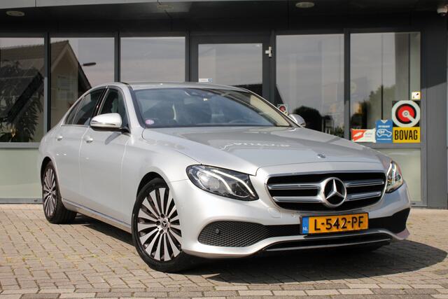 Mercedes-Benz E-KLASSE 300 Avantgarde limousine Elec.trekhaak WideScreen Camera