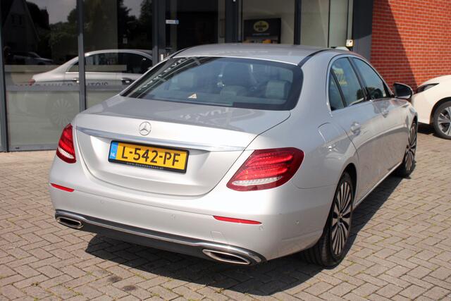 Mercedes-Benz E-KLASSE 300 Avantgarde limousine Elec.trekhaak WideScreen Camera