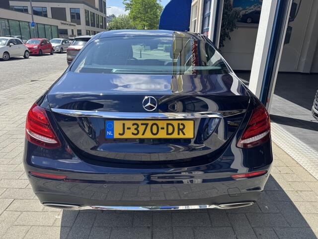 Mercedes-Benz E-KLASSE 200 Bus. Sol. Sport AMG/WIDESCREEN/ NL AUTO/1 EIGN.