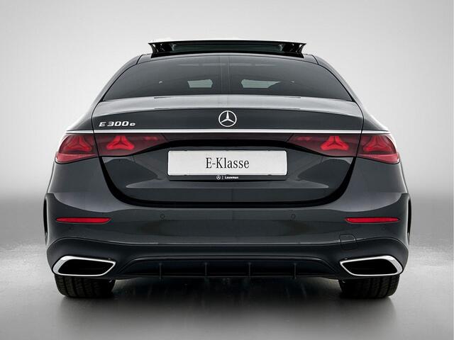 Mercedes-Benz E-KLASSE 300 e Sport Edition | Premium pakket | Nightpakket | Burmester® 4D surround sound system | Trekhaak | Winter pakket | MBUX Superscreen |