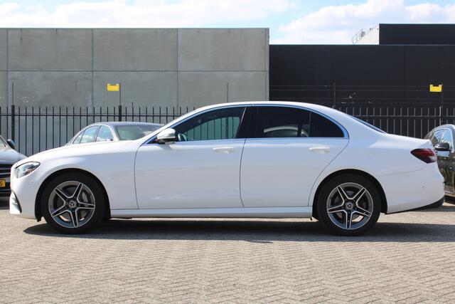 Mercedes-Benz E-KLASSE 300e AMG Line DISTRONIC PLUS WIDESCREEN CARPLAY TREKHAAK