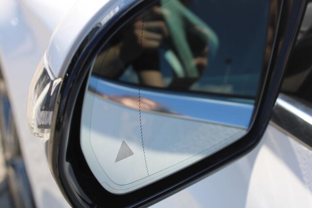 Mercedes-Benz E-KLASSE 300e AMG Line DISTRONIC PLUS WIDESCREEN CARPLAY TREKHAAK