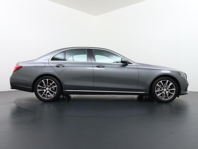 Mercedes-Benz E-KLASSE 350 e Avantgarde Trekhaak Widescreen Sfeer verlichting 360 Camera