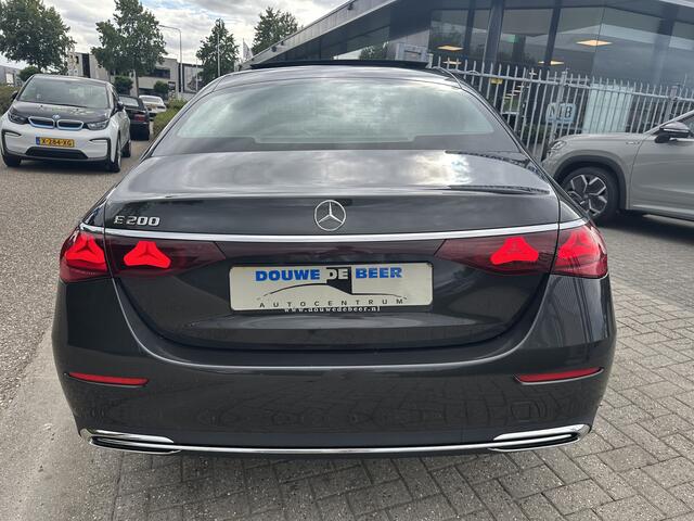 Mercedes-Benz E-KLASSE 200 Avantgarde NEW MODEL Pano-Dak | 19 inch | Camera | Stoelverw