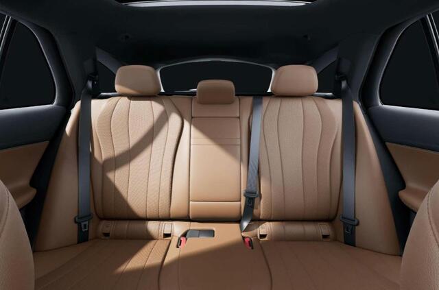 Mercedes-Benz E-KLASSE 300 e AMG Line Trekhaak - Panoramadak - Rijassistentiepakket Plus - Night Pack - Memory Pakket - Burmester® - Airmatic - Comfort stoelen - Stoelverwarming voor - Warmtewerend/donkergetint glas -