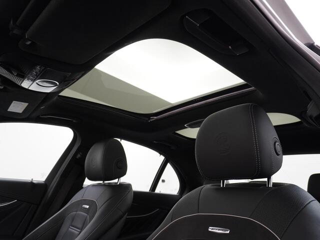 Mercedes-Benz E-KLASSE AMG 63 S 4MATIC+ Dealer onderhouden Panoramadak Burmester High end Massage Keramische remmen Sfeerverlichting