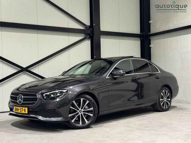 Mercedes-Benz E-KLASSE 300 e Business Solution Aut. | panorama | sfeer verlichting | leder | SOH 95% |