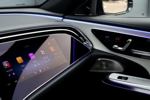 Mercedes-Benz E-KLASSE 300 e 4MATIC Premium+ AMG Line | Hyperscreen | Distronic+ | Burmester 4D | Massage | Stoelventilatie | Digital Light | Vlakkenverwarming | Trekhaak | Keyless Go | Leder | HUD |