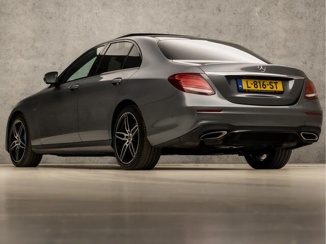 Mercedes-Benz E-KLASSE 350 e AMG Sport 286Pk Automaat (PANORAMADAK, LUCHTVERING, BURMESTER, WIDESCREEN, HEAD-UP DISPLAY, APPLE CARPLAY, SFEERVERLICHTING, MEMORY SEATS, LEDER, 360 CAMERA, ADAPTIVE CRUISE, NIEUWSTAAT)