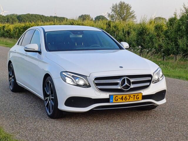 Mercedes-Benz E-KLASSE 200 Premium Prachtige auto!/Sfeerverlichting/Camera/