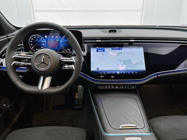 Mercedes-Benz E-KLASSE 300 e Sport Edition | Premium pakket | Rijassistentiepakket Plus | Nightpakket | Trekhaak | Multibeam LED | Panoramaschuifdak | Winter pakket | MBUX Superscreen | Parkeerpakket met 360°-camera |