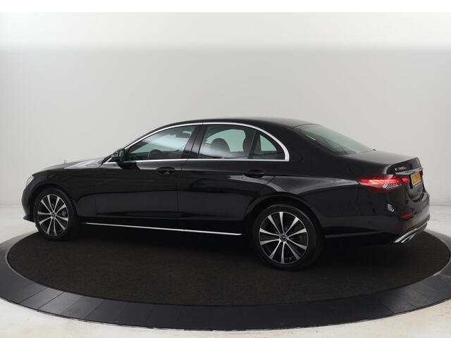 Mercedes-Benz E-KLASSE 300e Luxury Line | Leder | Stoelverwarming | Carplay | Sfeerverlichting | Full LED | Camera | Navigatie | Widescreen | Park Assist | PHEV | Plug In