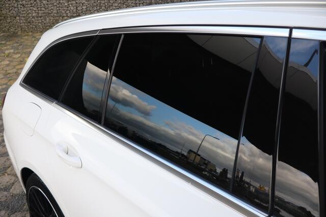 Mercedes-Benz E-KLASSE 300 e Bns Sol. AMG | Stoelverwarming | Trekhaak | Panoramadak |