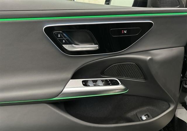 Mercedes-Benz E-estate 220 d Avantgarde Distronic Trekhaak Camera Stoelverwarming MBUX