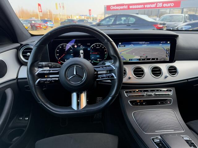 Mercedes-Benz E-estate 300 e AMG Line LED DAB Distronic ACC Carplay Trekhaak Night-pakket Spiegel pakket Achteruitrijcamera