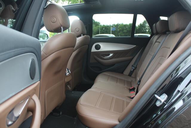 Mercedes-Benz E-estate AMG 43 4MATIC Premium Plus / Panoramadak / 360Camera / Leder / Memory seats / 19'' / Luchtvering / Navigatie / Stoelverwarming