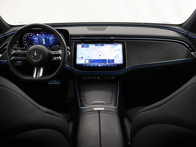 Mercedes-Benz E-estate 300 e AMG Line | Night | Panoramadak | Burmester | 20" lichtmetalen velgen | Digital Light | Sfeerverlichting |