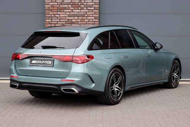 Mercedes-Benz E-estate 300 e AMG Line Aut9 | Distronic Pro | Memory | Digital Light | Surround Camera | Keyless Go | Night Pakket | Augmented Reality | Stoelverwarming | Sfeerverlichting | Verwarmd Stuurwiel |