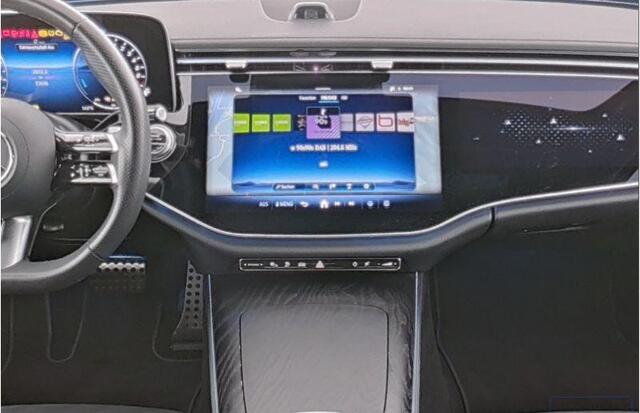 Mercedes-Benz E-estate 300 e AMG Line