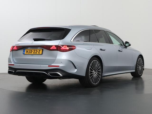 Mercedes-Benz E-estate 300e Sport Edition | Panoramadak | Superscreen | Distronic | Apple Carplay | 360 camera | Trekhaak | AMG Styling | Bumester sound | Digital Light | 20INCH LM Velgen