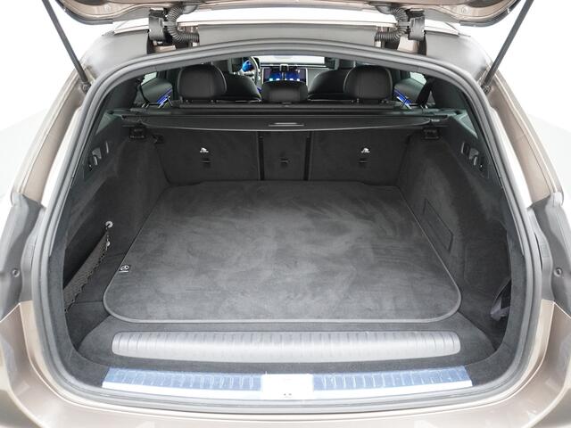 Mercedes-Benz E-estate 300 e AMG Line | Distronic 360 Camera Night Memory