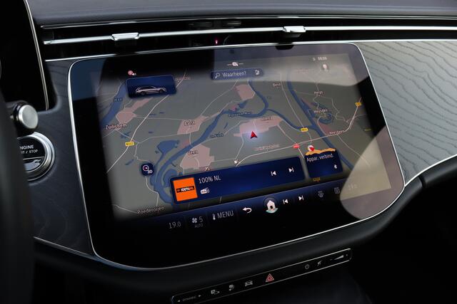 Mercedes-Benz E-estate 300 e Luxury Line Aut9 | Distronic Pro | Keyless Go | Camera | Dodehoekassistent | High Perf. LED | Zitcomfortpakket |