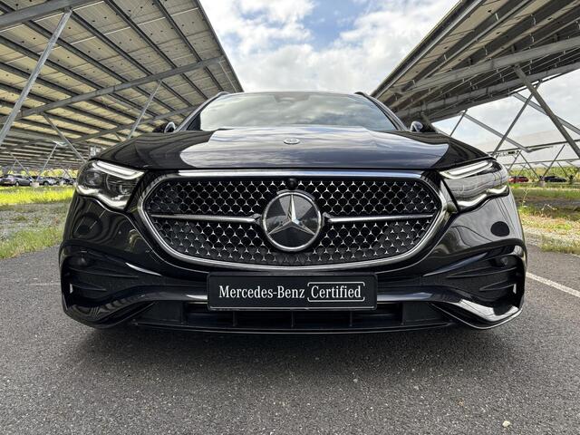 Mercedes-Benz E-estate 300 e AMG Line | Night | Panoramadak | Trekhaak | Superscreen | Burmester | Winter pakket |