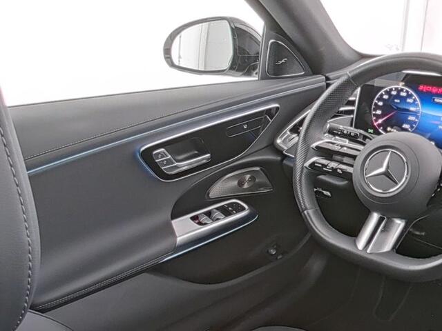 Mercedes-Benz E-estate 300 e AMG Plug-In Hybride AMG Line | Night Pakket | Panorama Schuif-Kanteldak | Burmester® | Trekhaak | 20 Inch AMG Velgen Inclusief 24 maanden MB Certified garantie voor Europa.