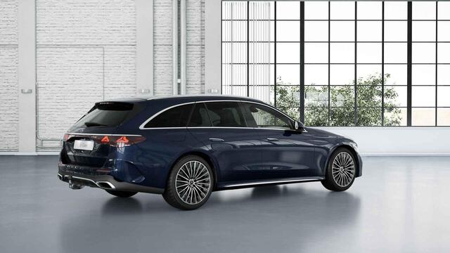 Mercedes-Benz E-estate 300e Sport Edition | Panoramaschuifdak | Trekhaak | 360° camera | DIGITAL Light | Superscreen | 20" AMG velgen | Stoelverwarming voor |